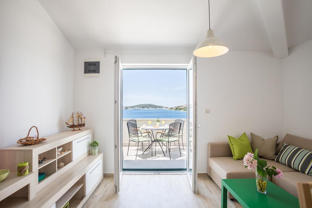 Apartments Oleandar Rogoznica  Phòng bức ảnh