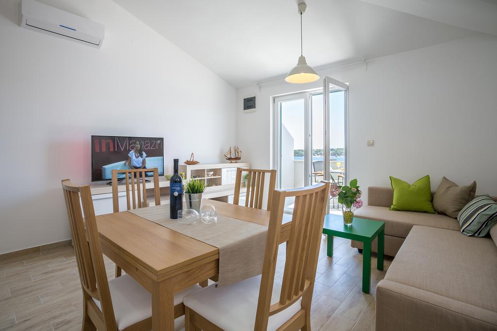 Apartments Oleandar Rogoznica  Phòng bức ảnh