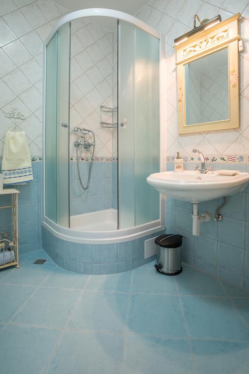 Apartments Oleandar Rogoznica  Phòng bức ảnh